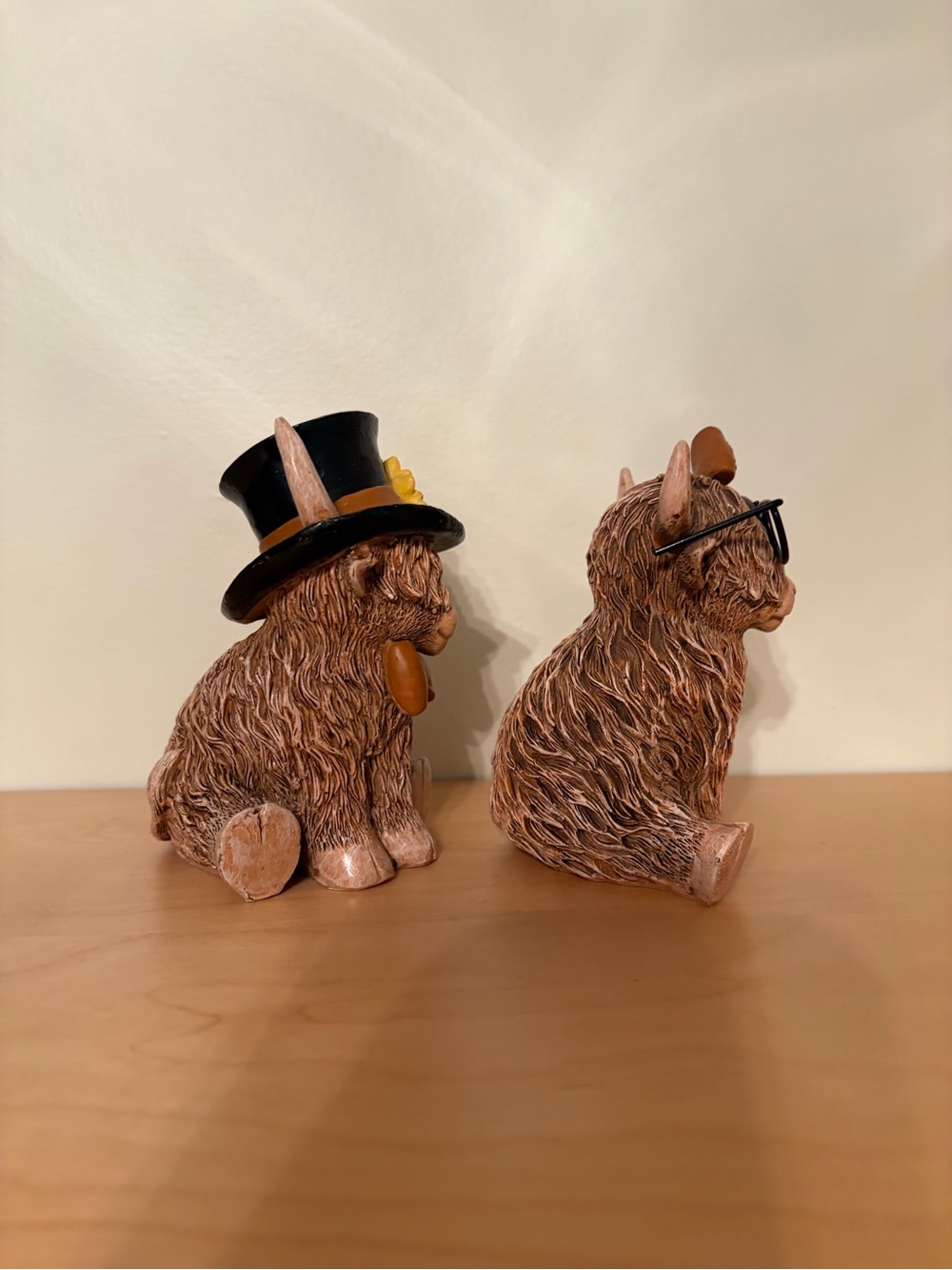 Hobby Lobby Brown Highland Cow Figurine Duo with Sunflower Accents approx 4 1/2” - Picture 2 of 4